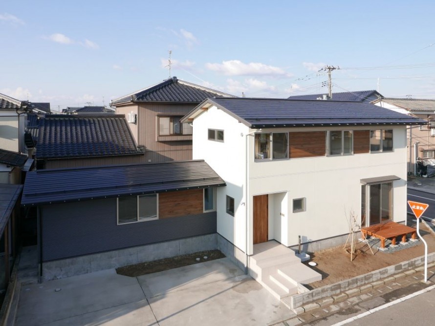 屋根材によって違う屋根勾配の決め方 